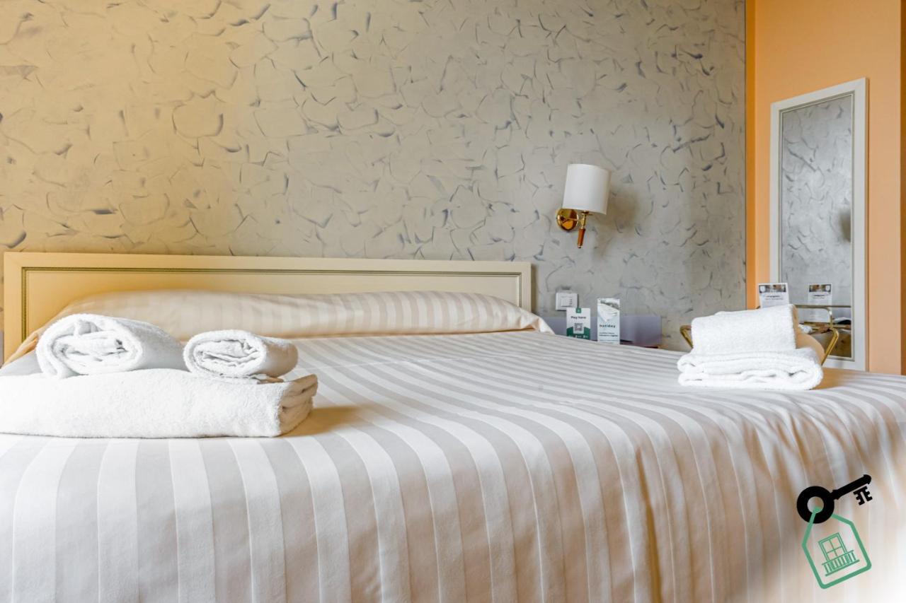 Hotel Rooms Lago Maggiore 베르바니아 외부 사진