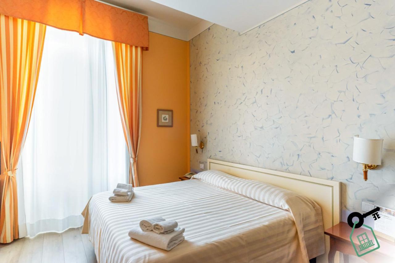 Hotel Rooms Lago Maggiore 베르바니아 외부 사진