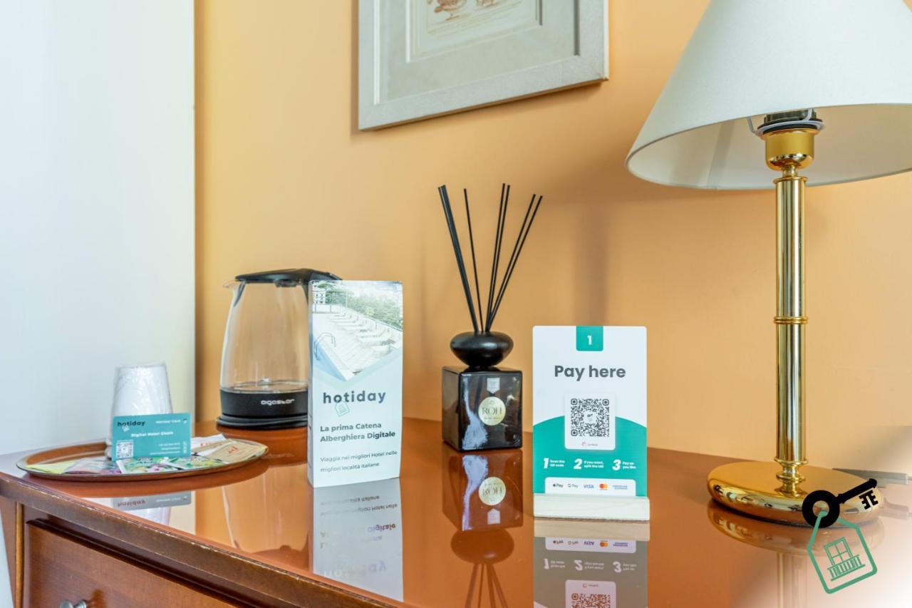 Hotel Rooms Lago Maggiore 베르바니아 외부 사진