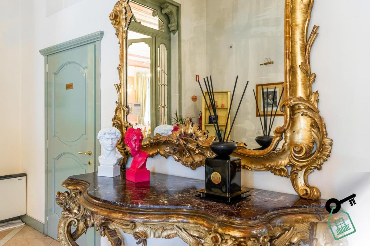 Hotel Rooms Lago Maggiore 베르바니아 외부 사진